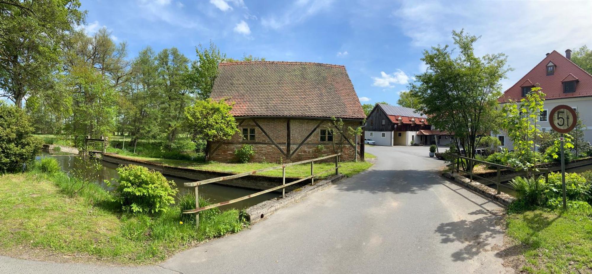 Landhotel Kahrmuehle Pressath Exterior photo