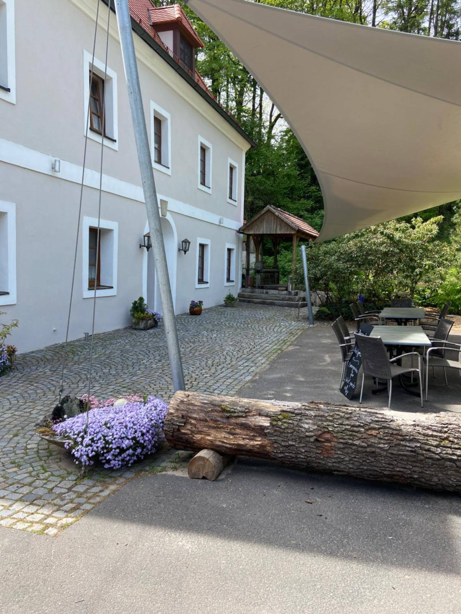 Landhotel Kahrmuehle Pressath Exterior photo