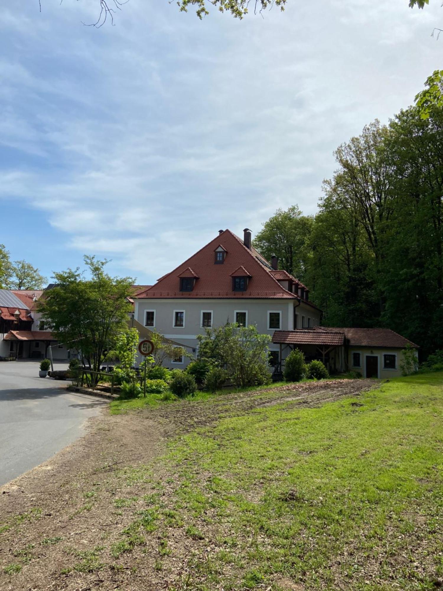 Landhotel Kahrmuehle Pressath Exterior photo